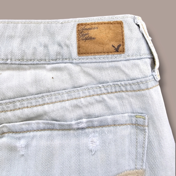 American Eagle Outfitters Light Blue Denim Stretch Cut-Off Shorts, size 8 - Picture 4 of 5